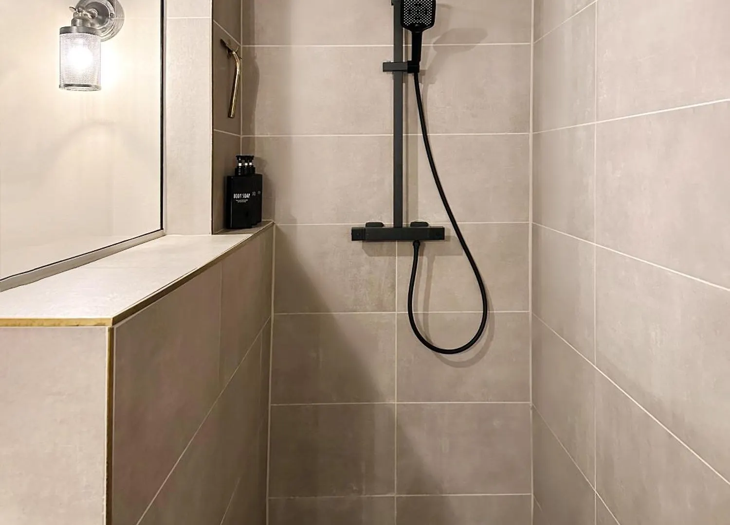 Apartment Black Suite 4 Luxus In Alsternaehe Hamburg