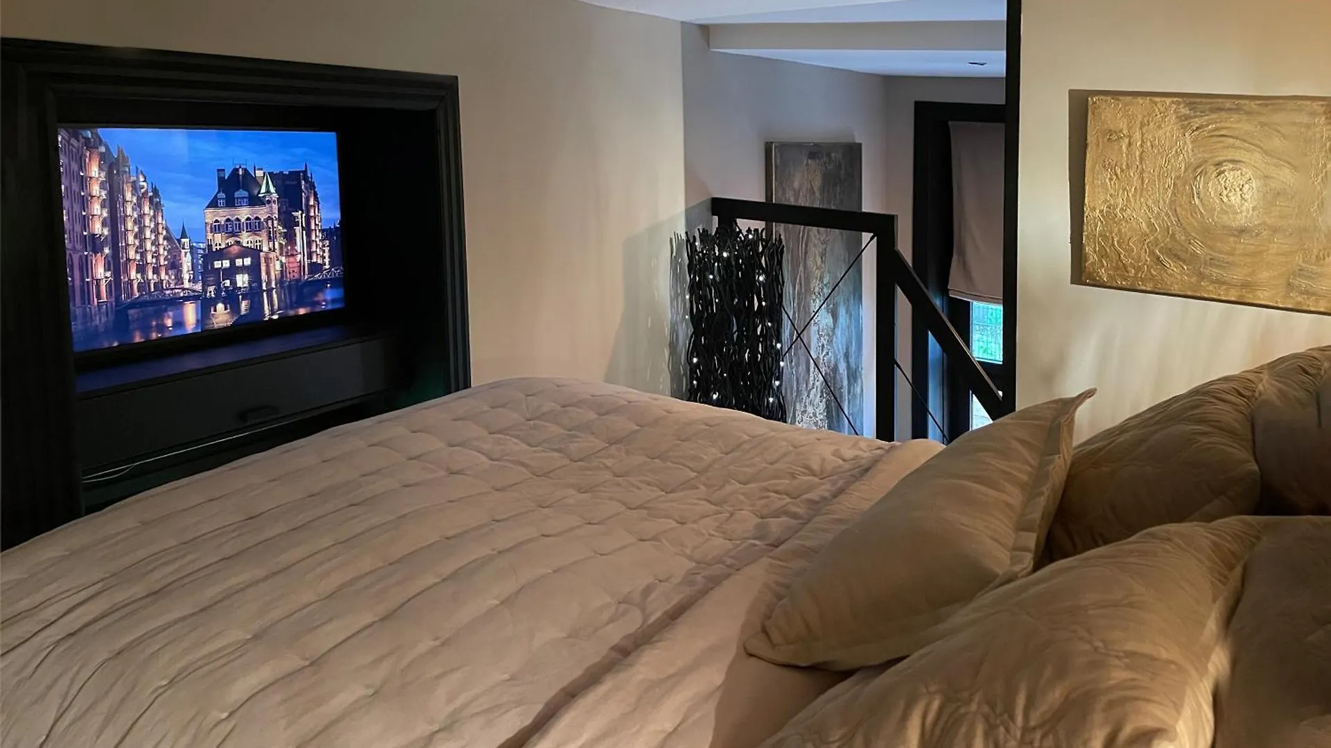 Black Suite 4 Luxus In Alsternaehe Hamburg
